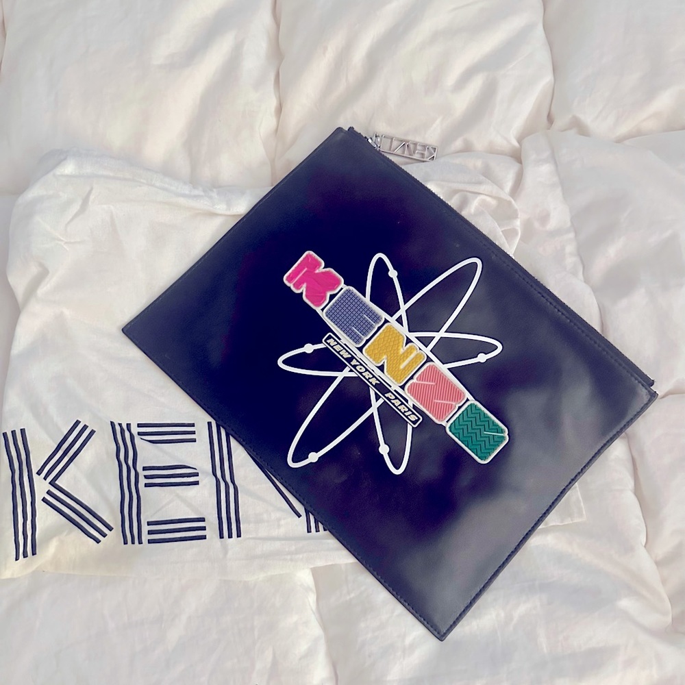 Kenzo over size color like new worn only once